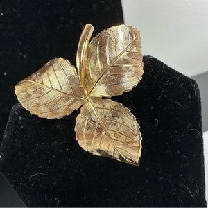 PI6 Dior etched leaf gold tone brooch pin